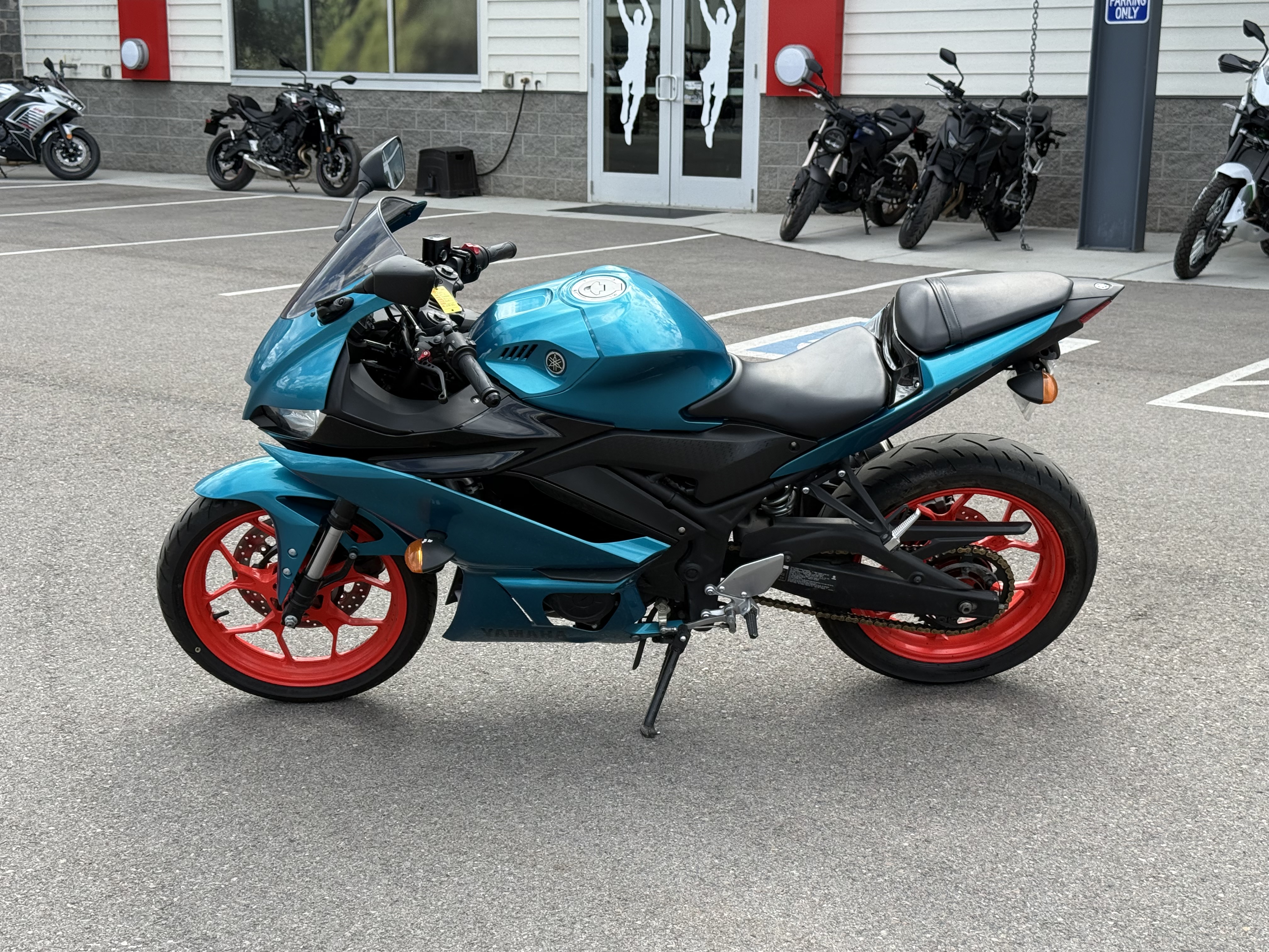 2021 Yamaha YZF-R3 ABS MOTORCYCLE