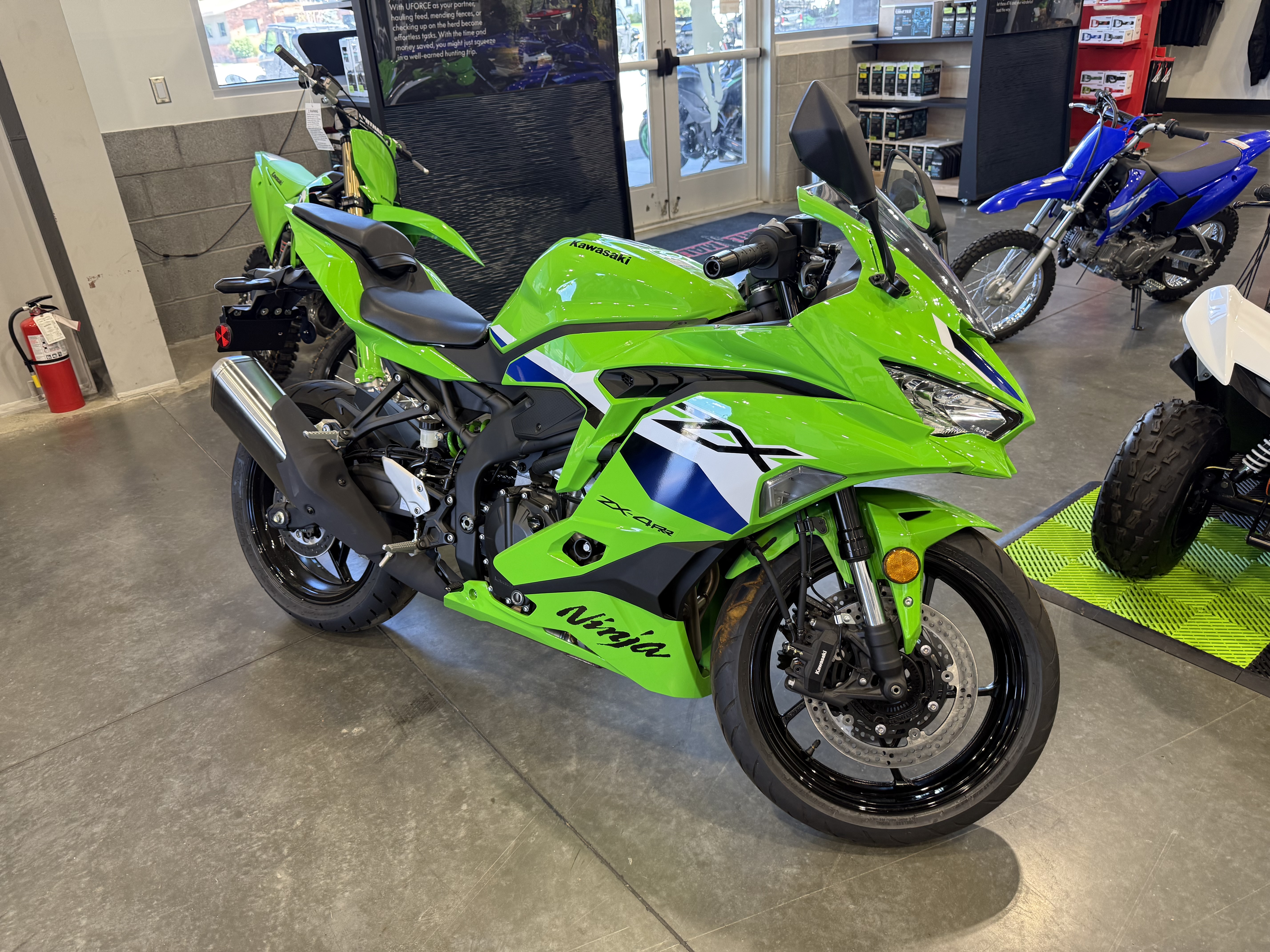 2026-KAWASAKI-NINJA-ZX-4RR-ABS-Lime-Green-W47273-C Karl Malone