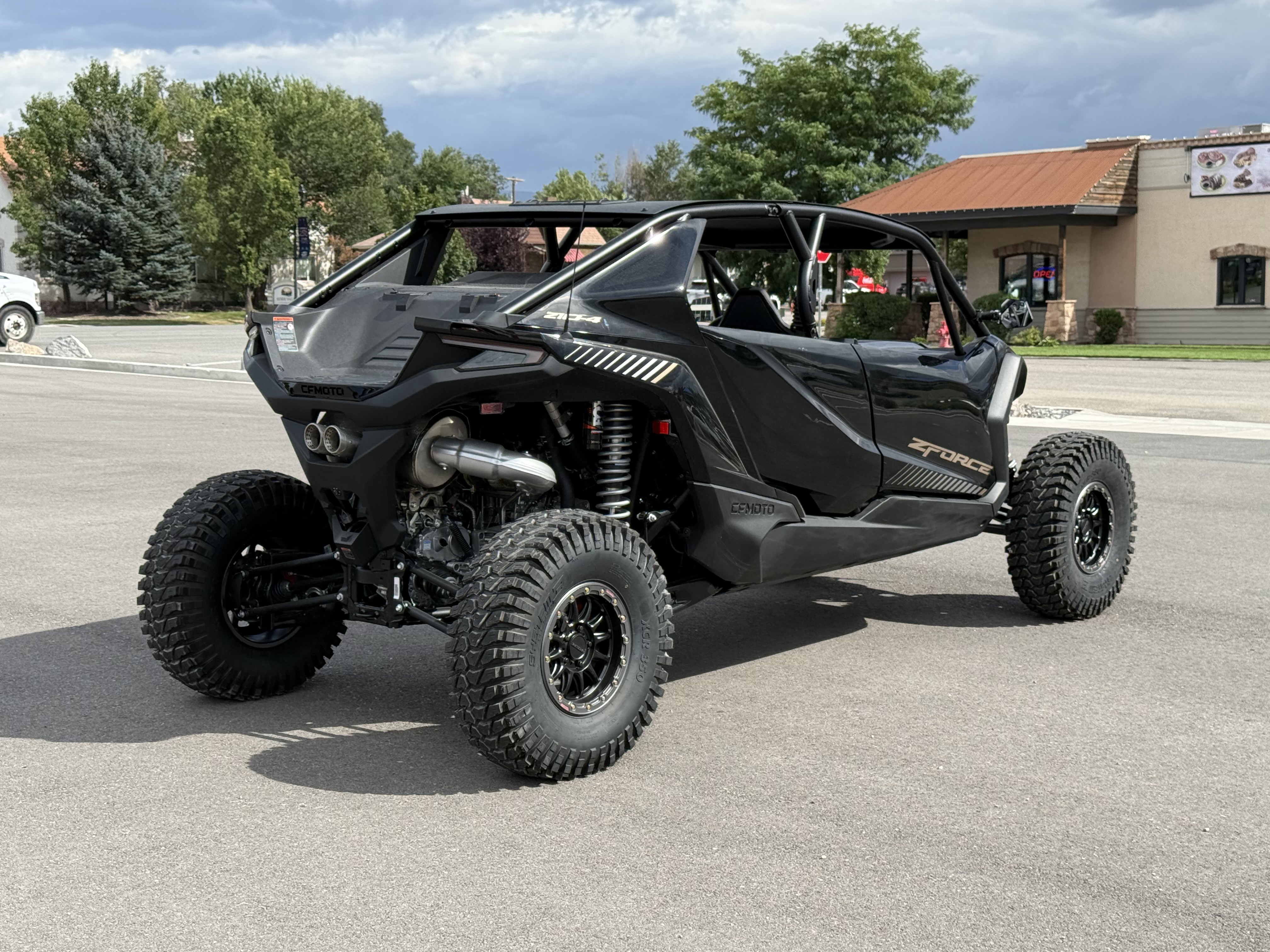 2027 CFMOTO ZFORCE Z10-4 UTV