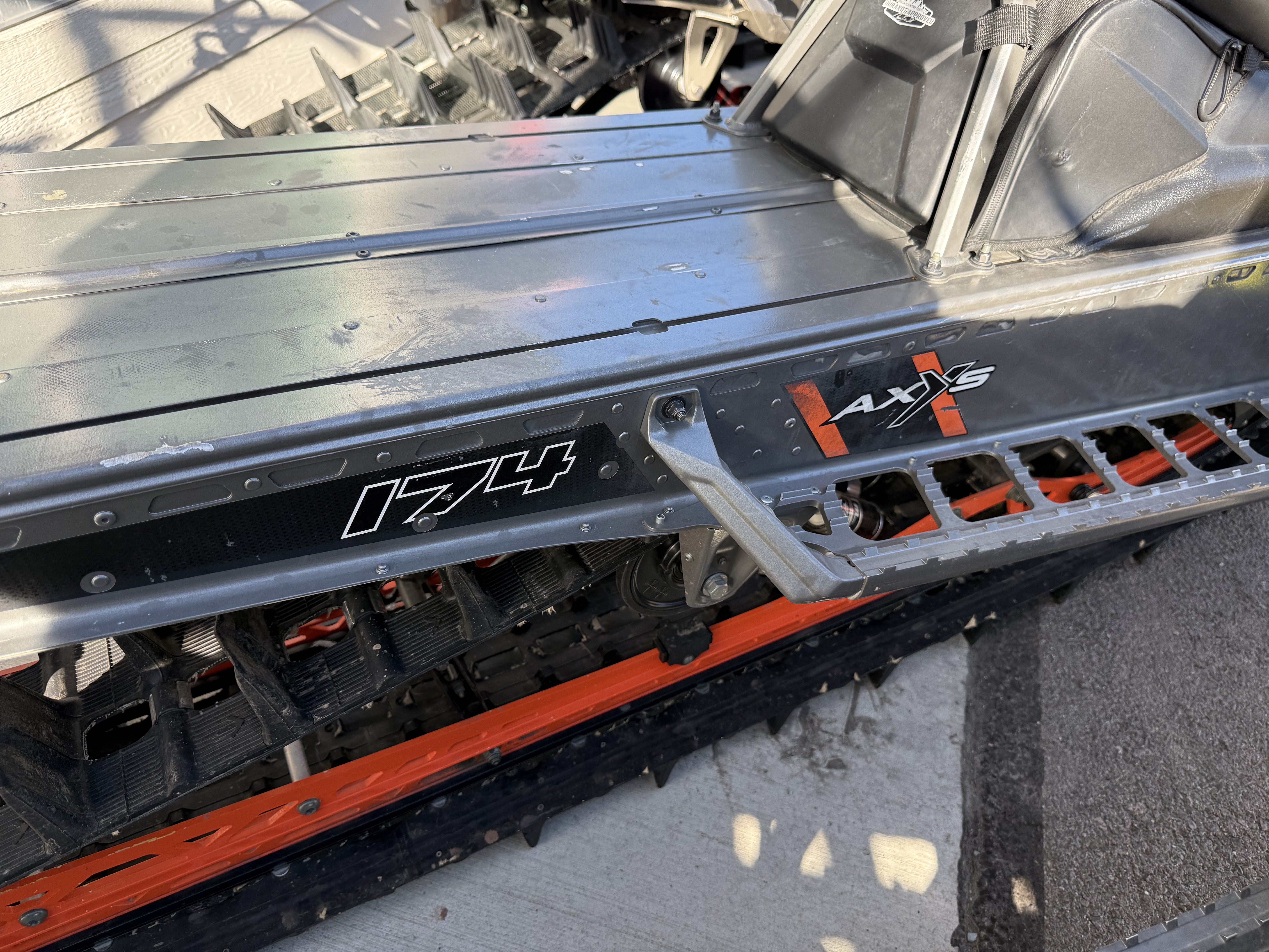 2017 POLARIS PRO RMK 174 SNOWMOBILE