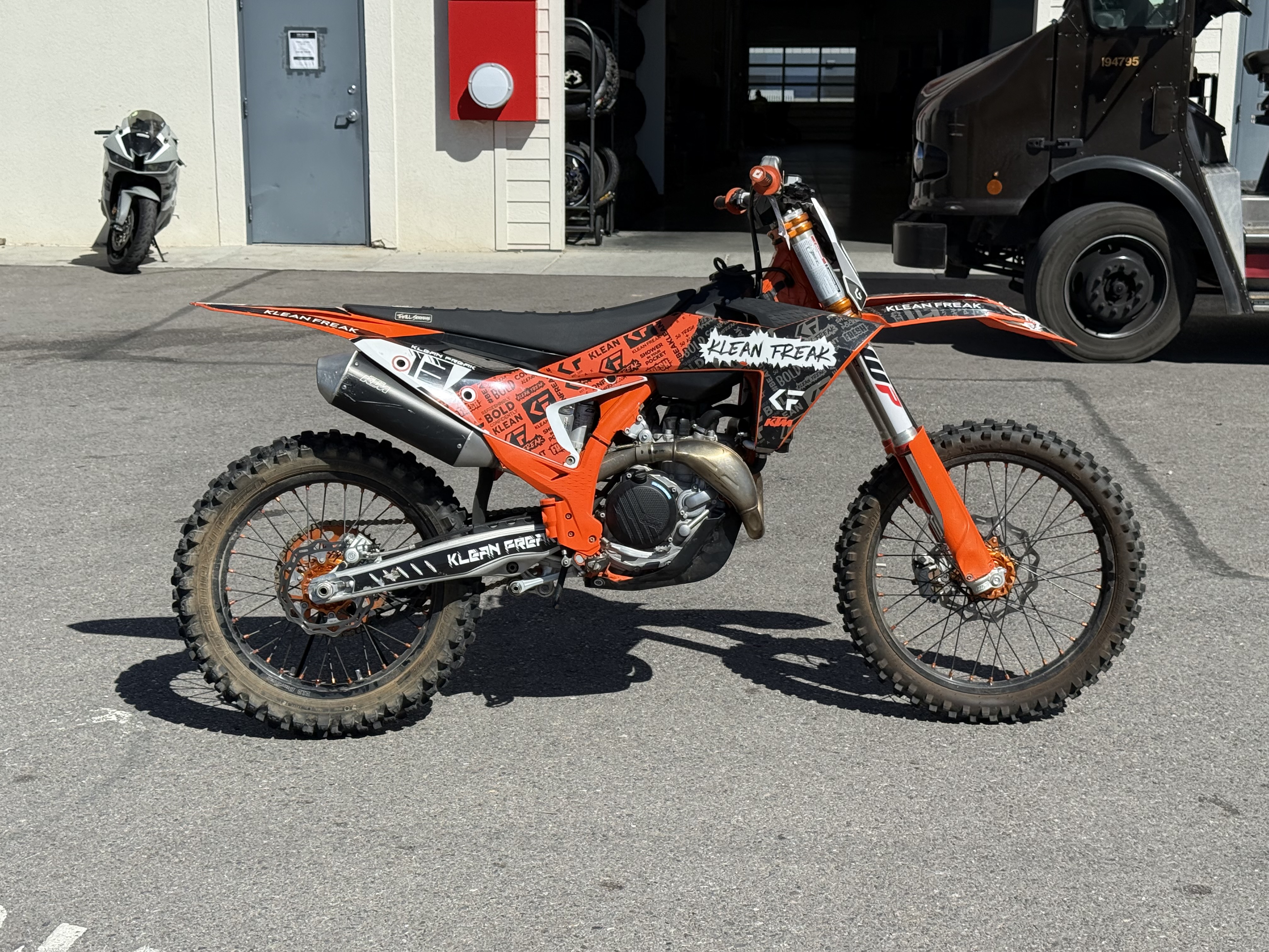 2022 KTM 450 SX-F FACTORY EDITION DIRT BIKE