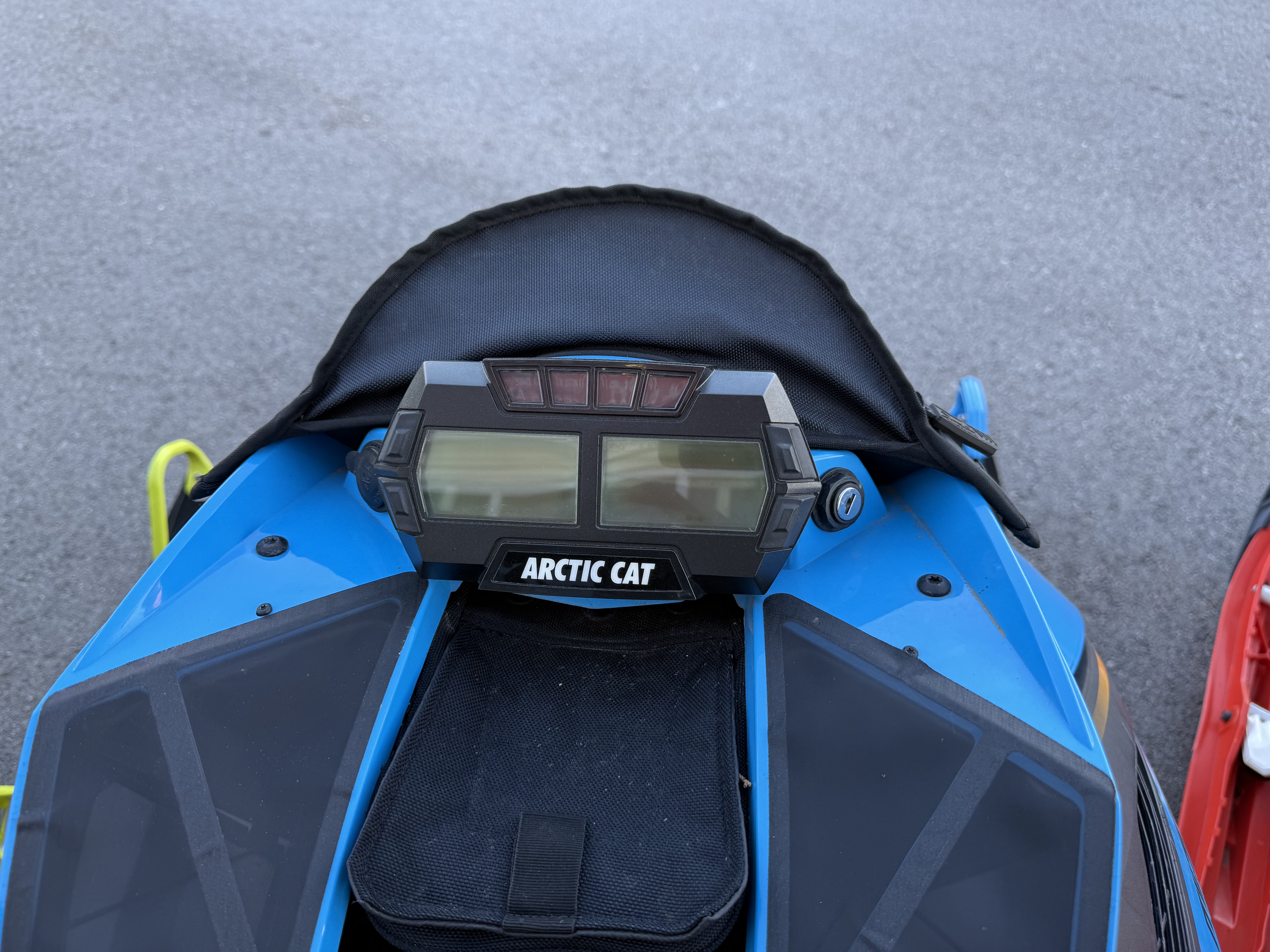 2023 ARCTIC CAT M 8000 Mountain Cat Alpha One SNOWMOBILE
