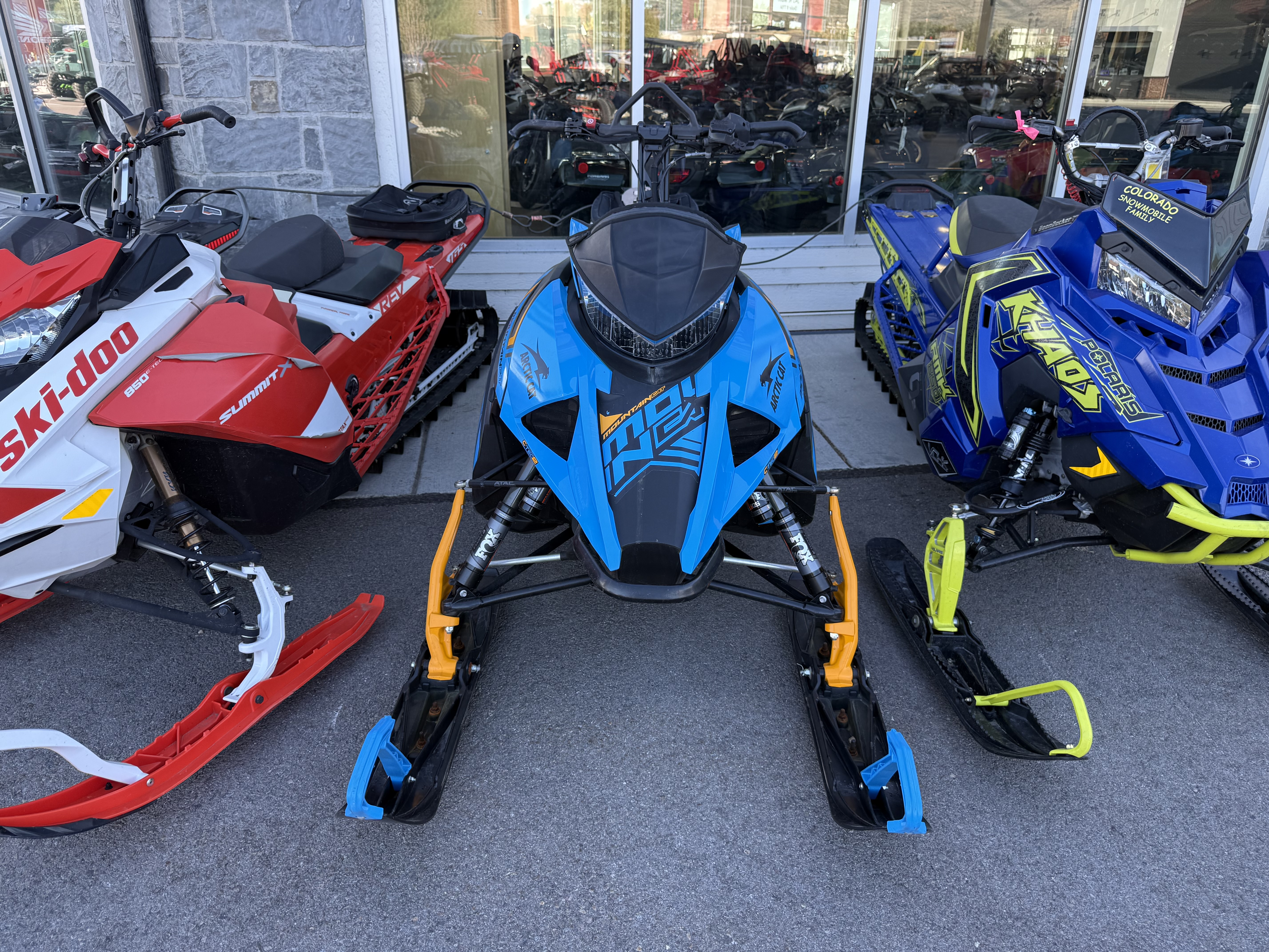 2023 ARCTIC CAT M 8000 Mountain Cat Alpha One SNOWMOBILE