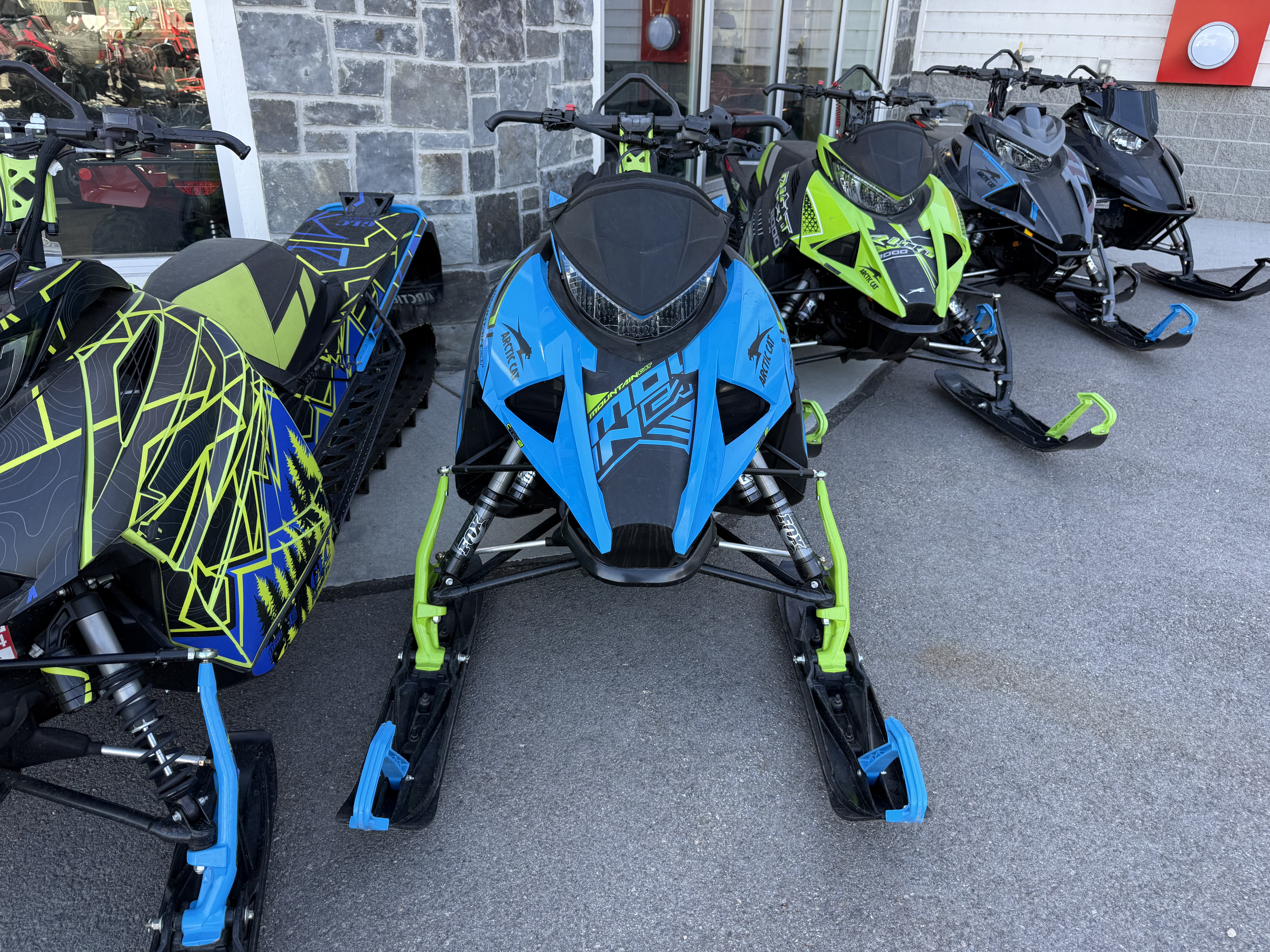 2024 ARCTIC CAT ZR 8000 137 SNOWMOBILE