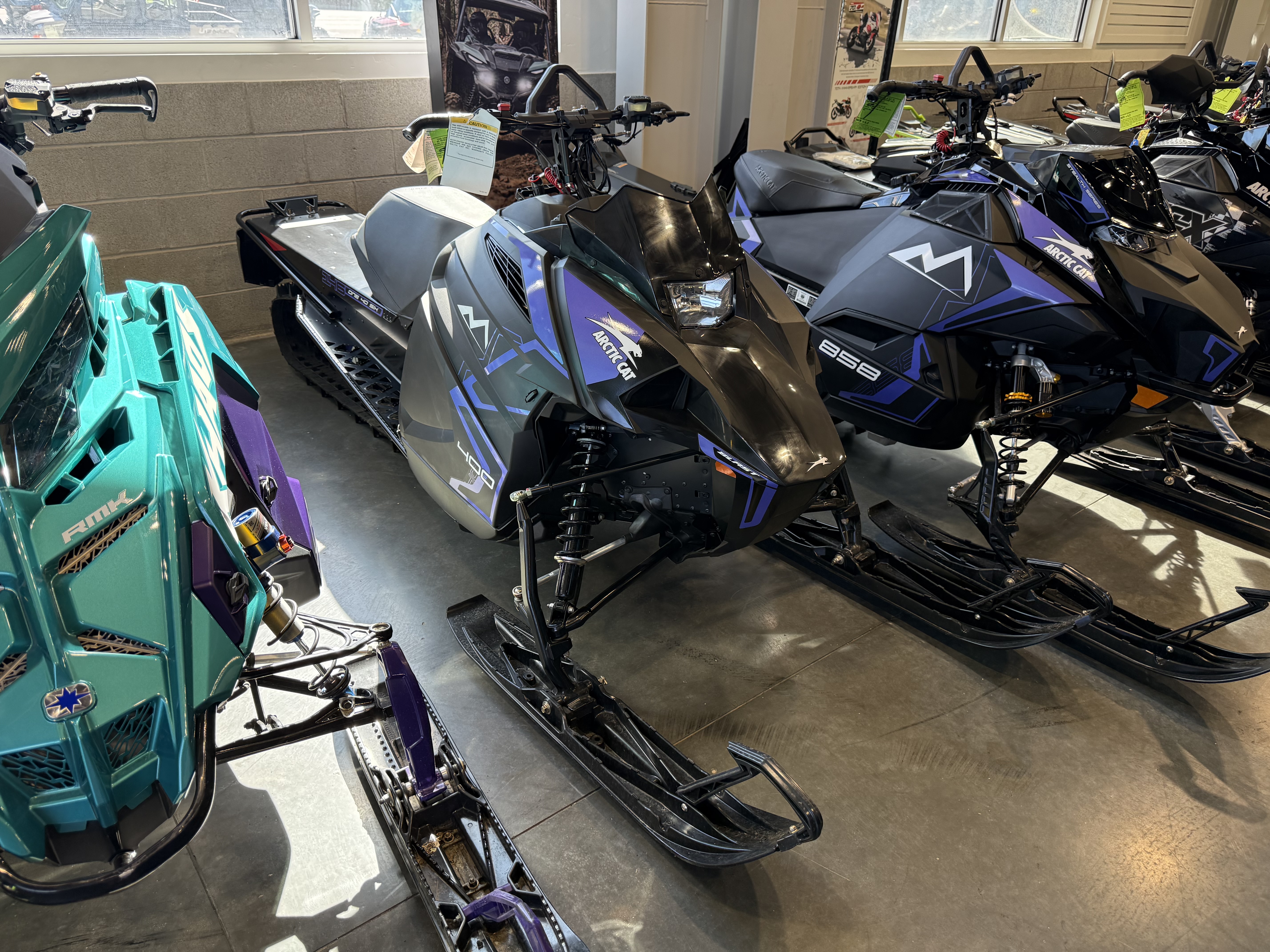 2026 ARCTIC CAT M 400 146 2.0 AMS ES SNOWMOBILE