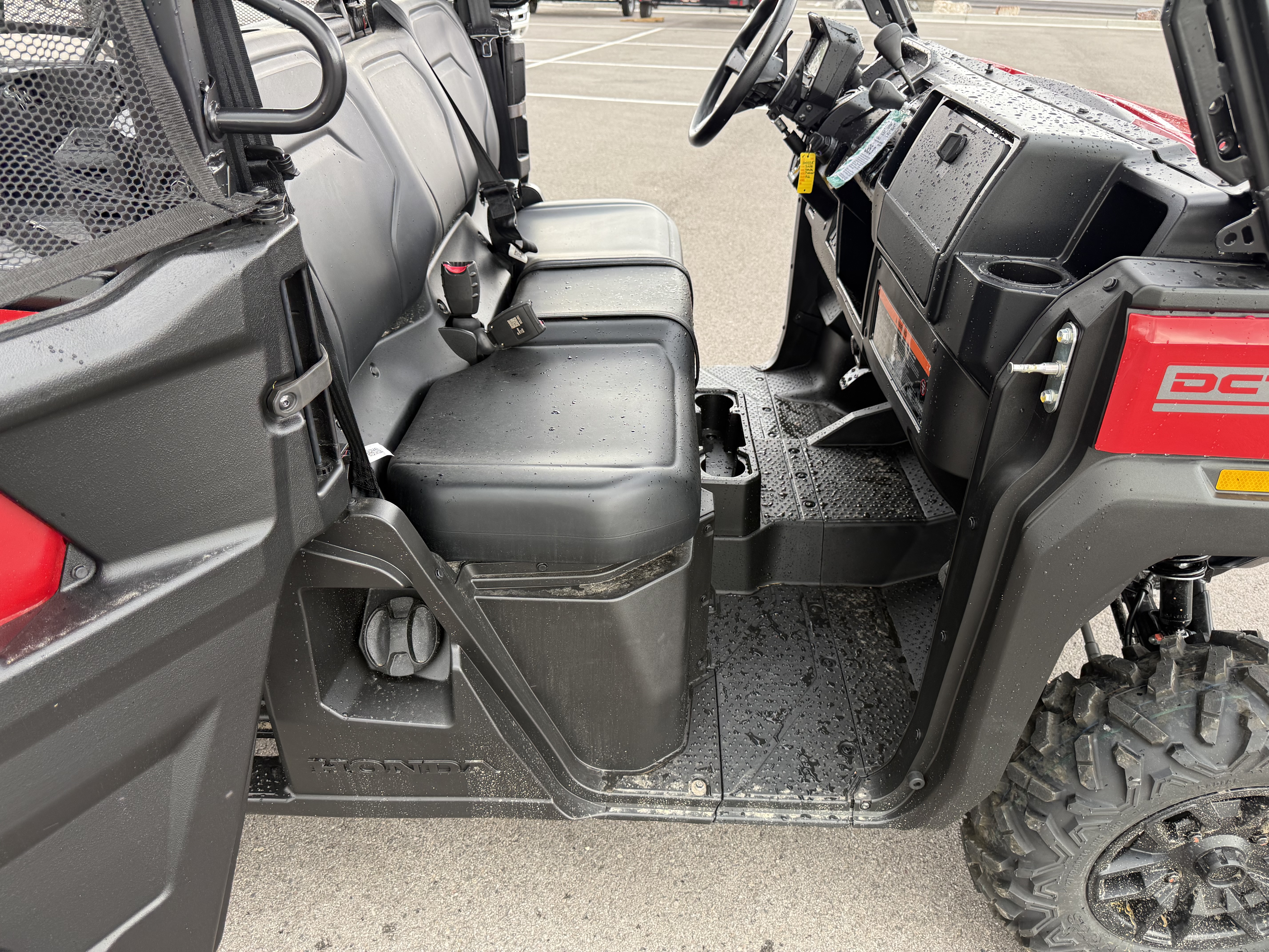 2026 HONDA PIONEER 1000-5 DELUXE UTV