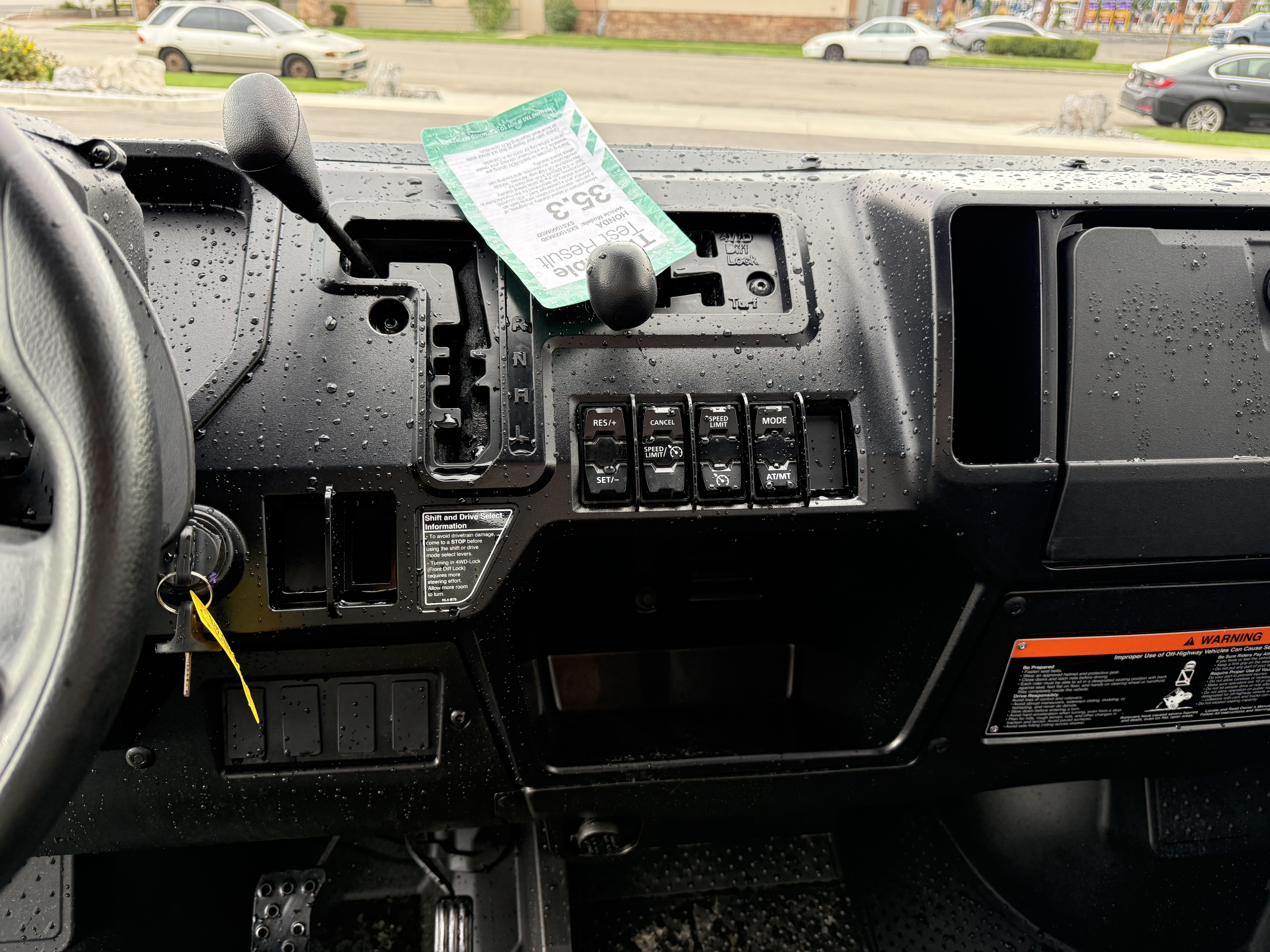 2026 HONDA PIONEER 1000-5 DELUXE UTV