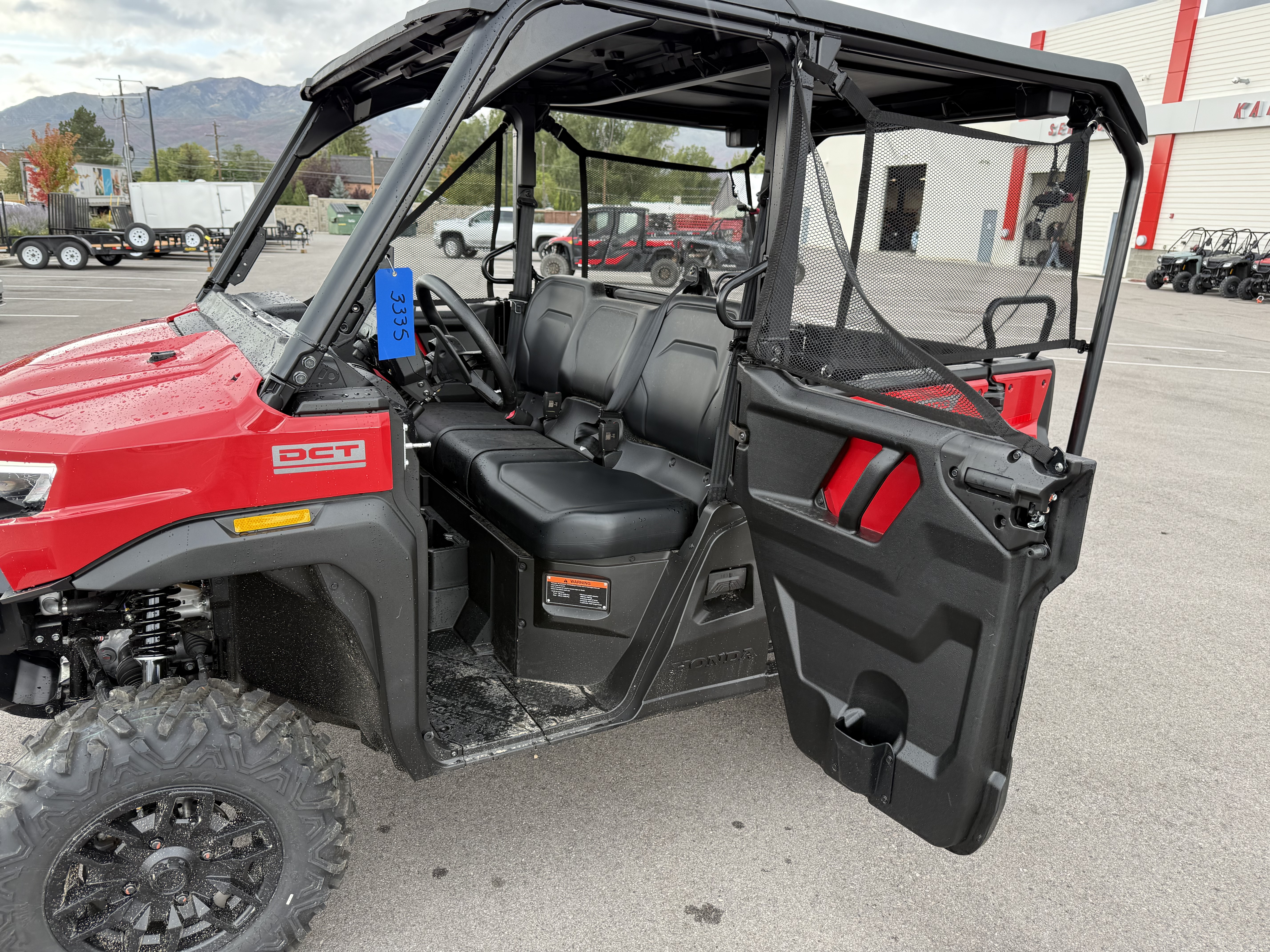 2026 HONDA PIONEER 1000-5 DELUXE UTV
