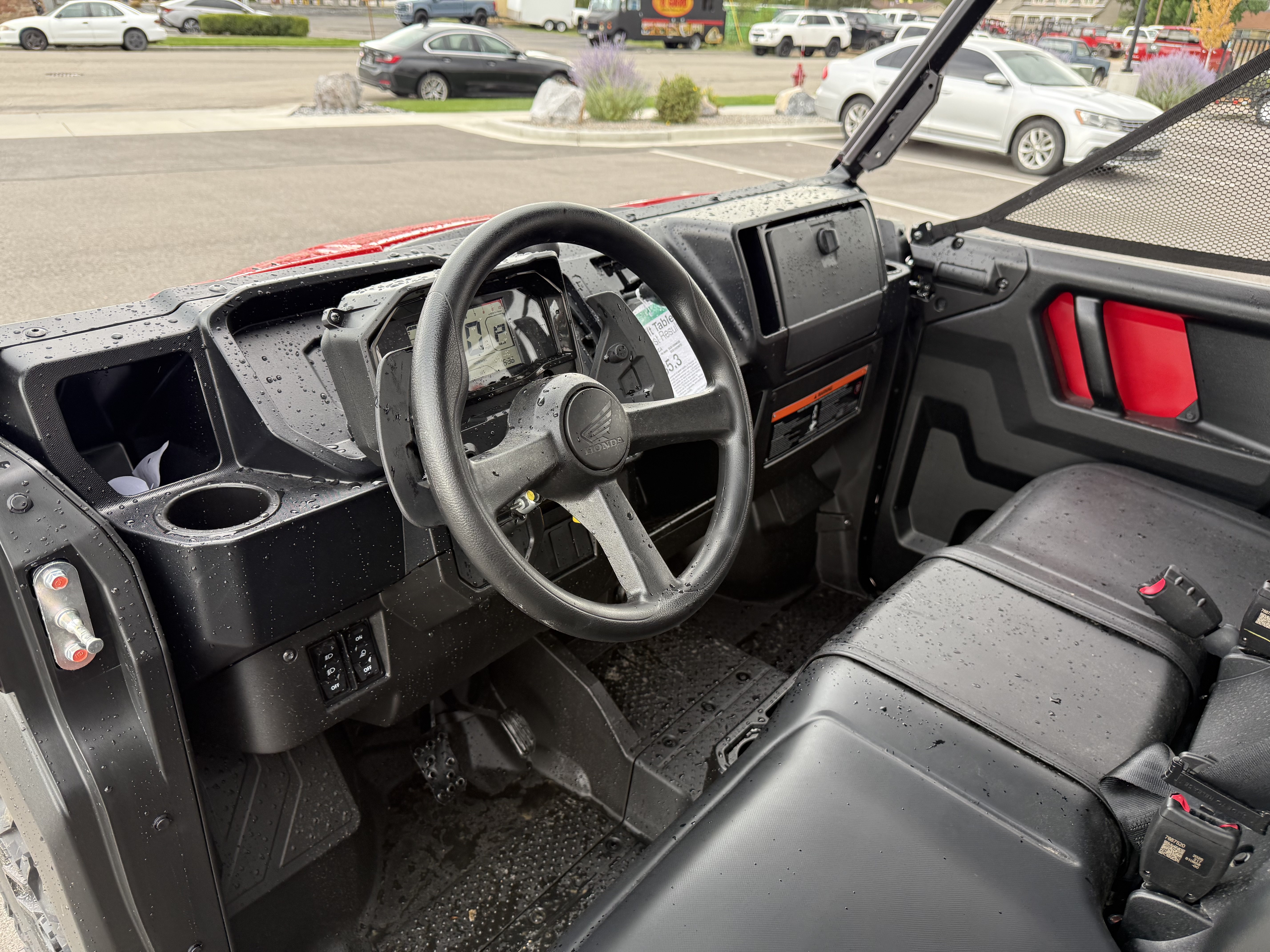 2026 HONDA PIONEER 1000-5 DELUXE UTV