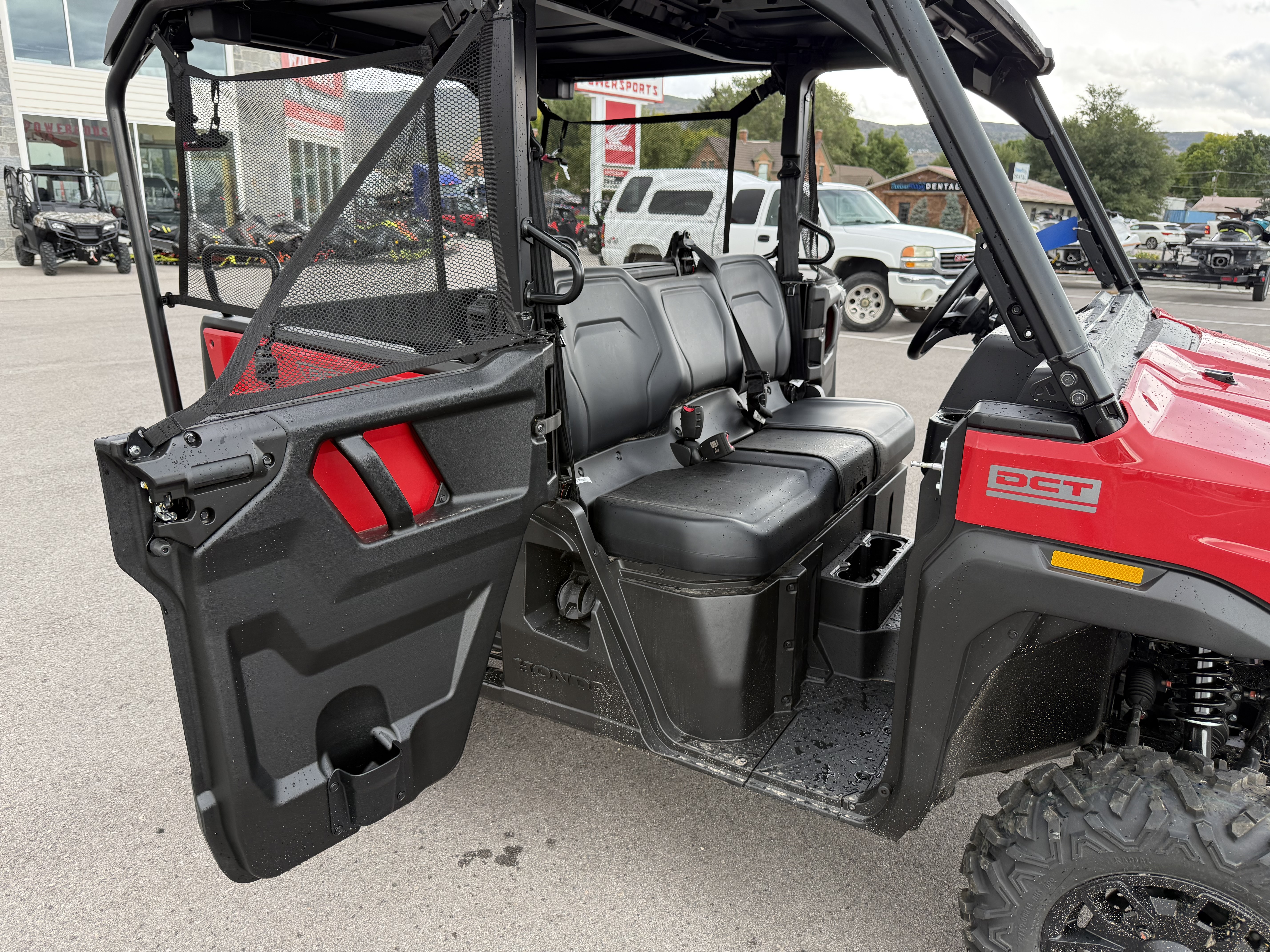 2026 HONDA PIONEER 1000-5 DELUXE UTV