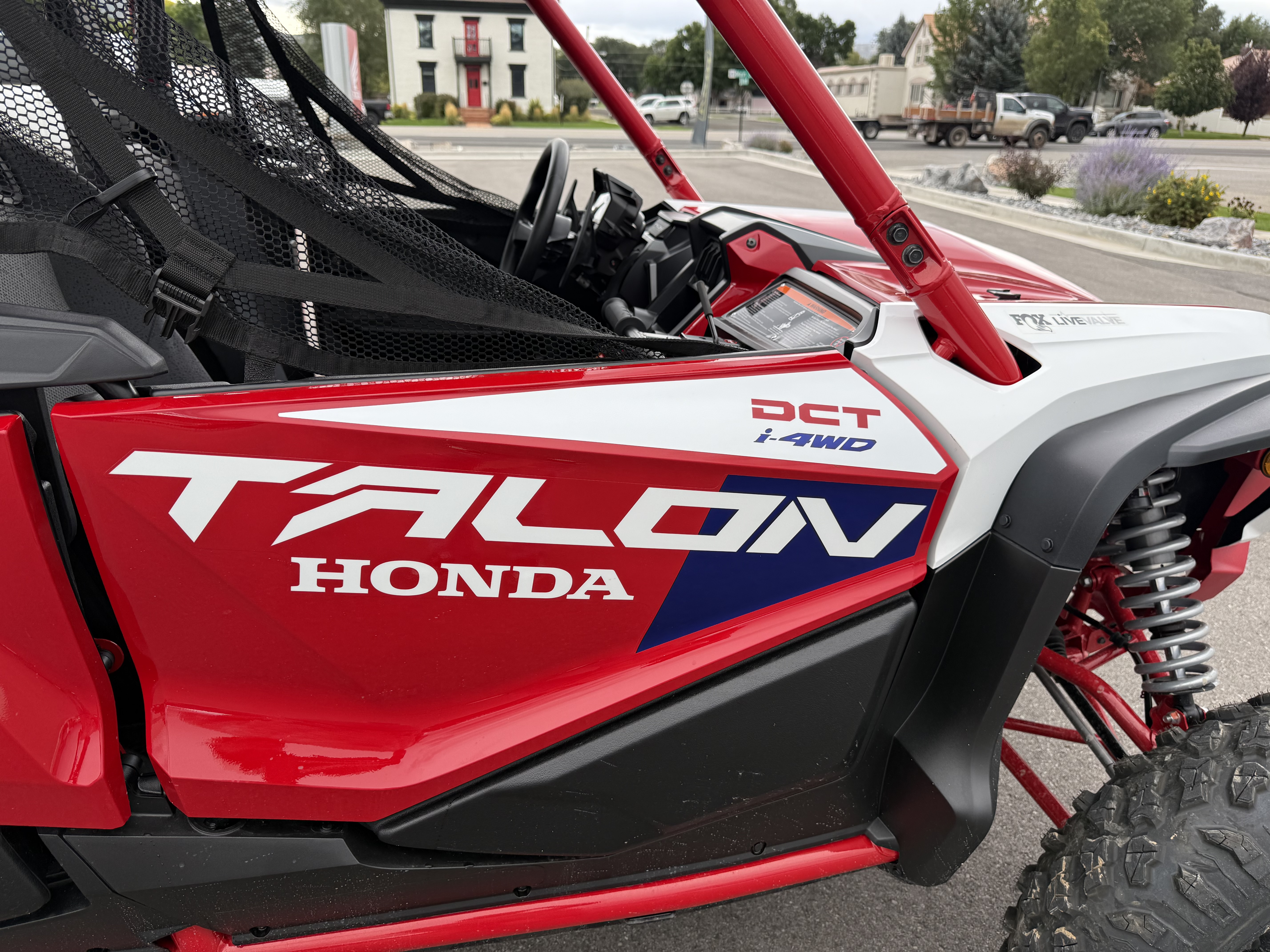 2026 HONDA TALON 1000R-4 FOX LIVE VALVE UTV