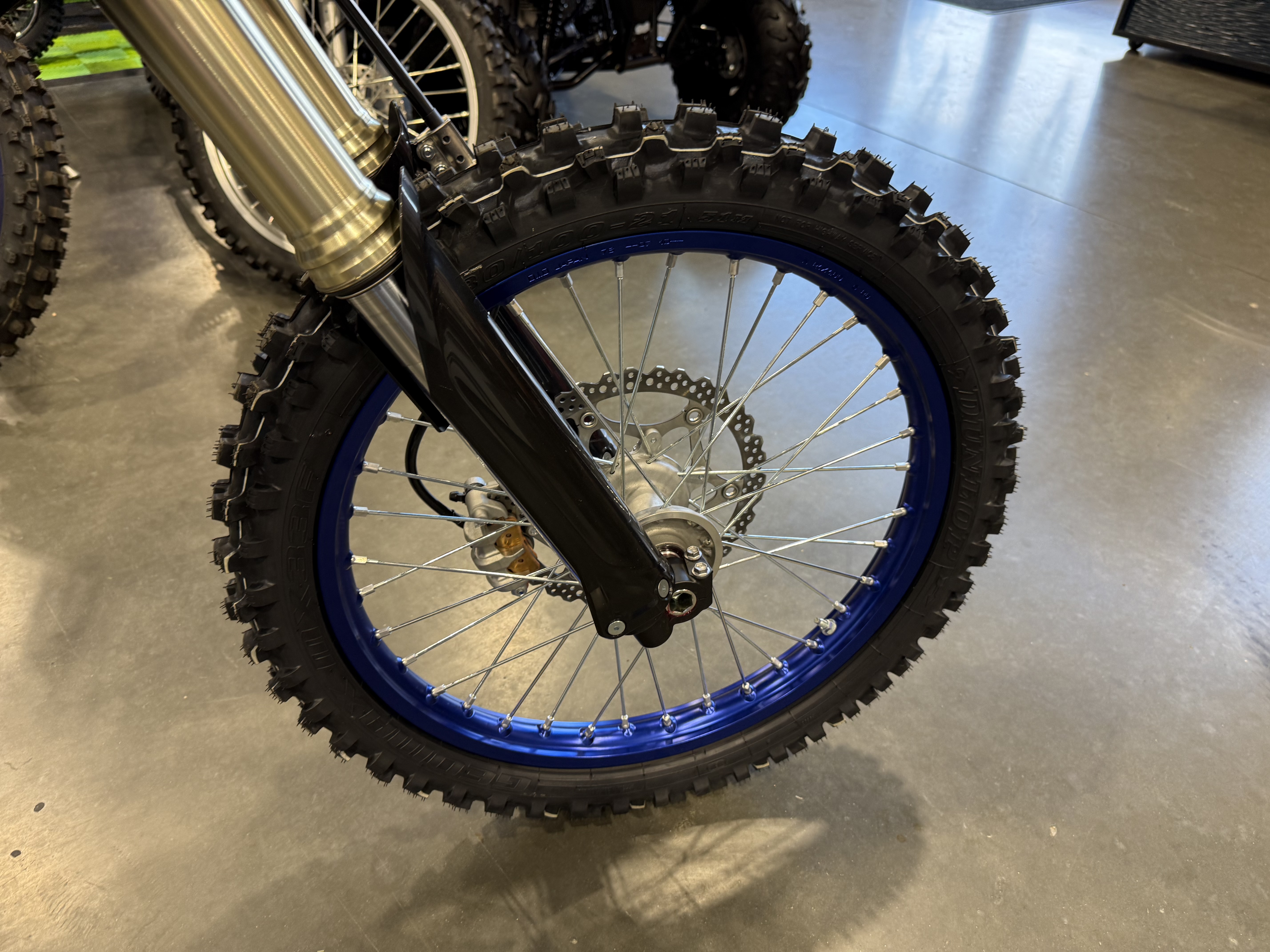 2027 YAMAHA YZ450F DIRT BIKE
