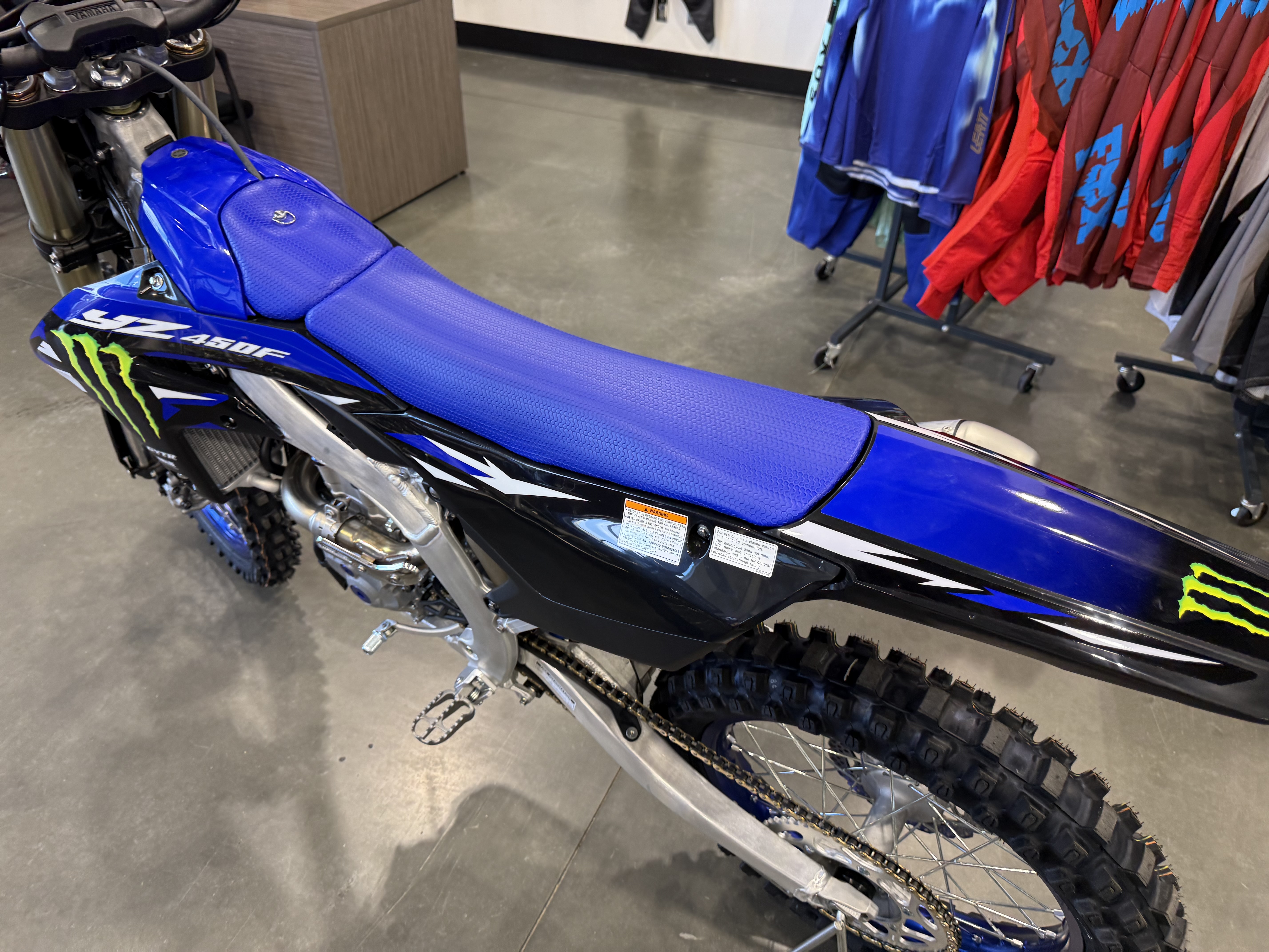 2027 YAMAHA YZ450F DIRT BIKE