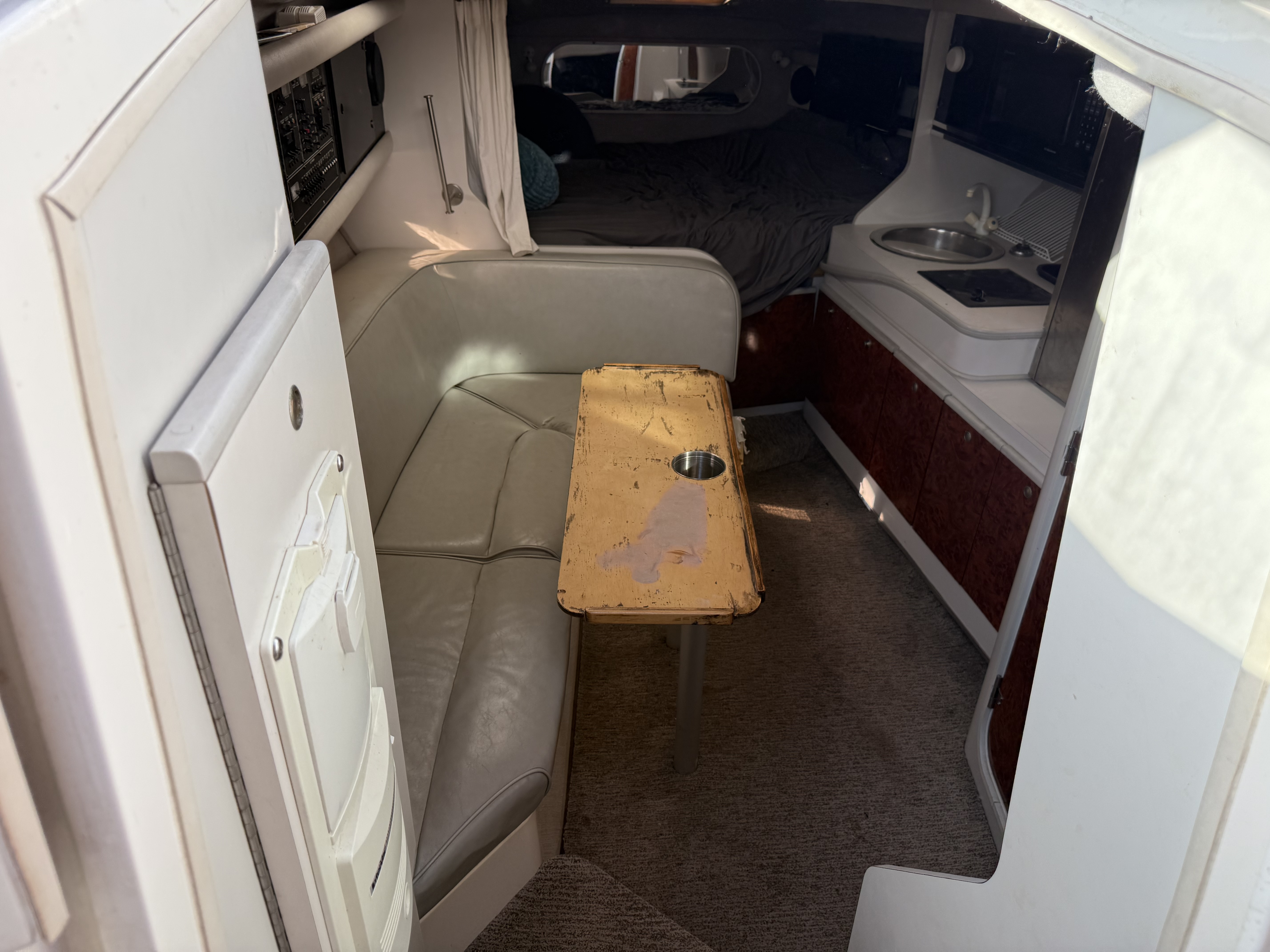 1994 CRUISER BOATS YACHTS 30701 WATERCRAFT