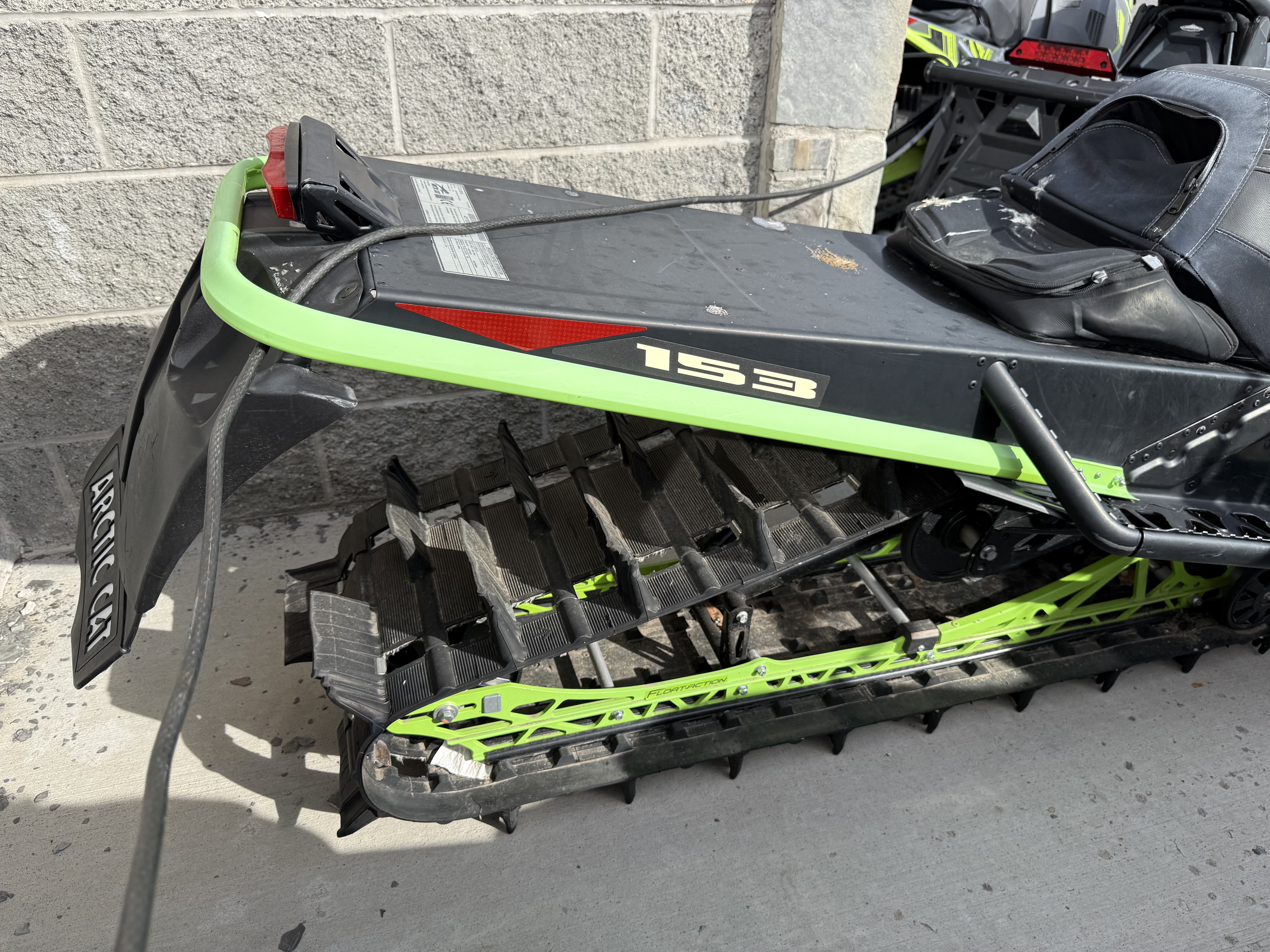 2019 ARCTIC CAT M 8000 Mountain Cat SNOWMOBILE