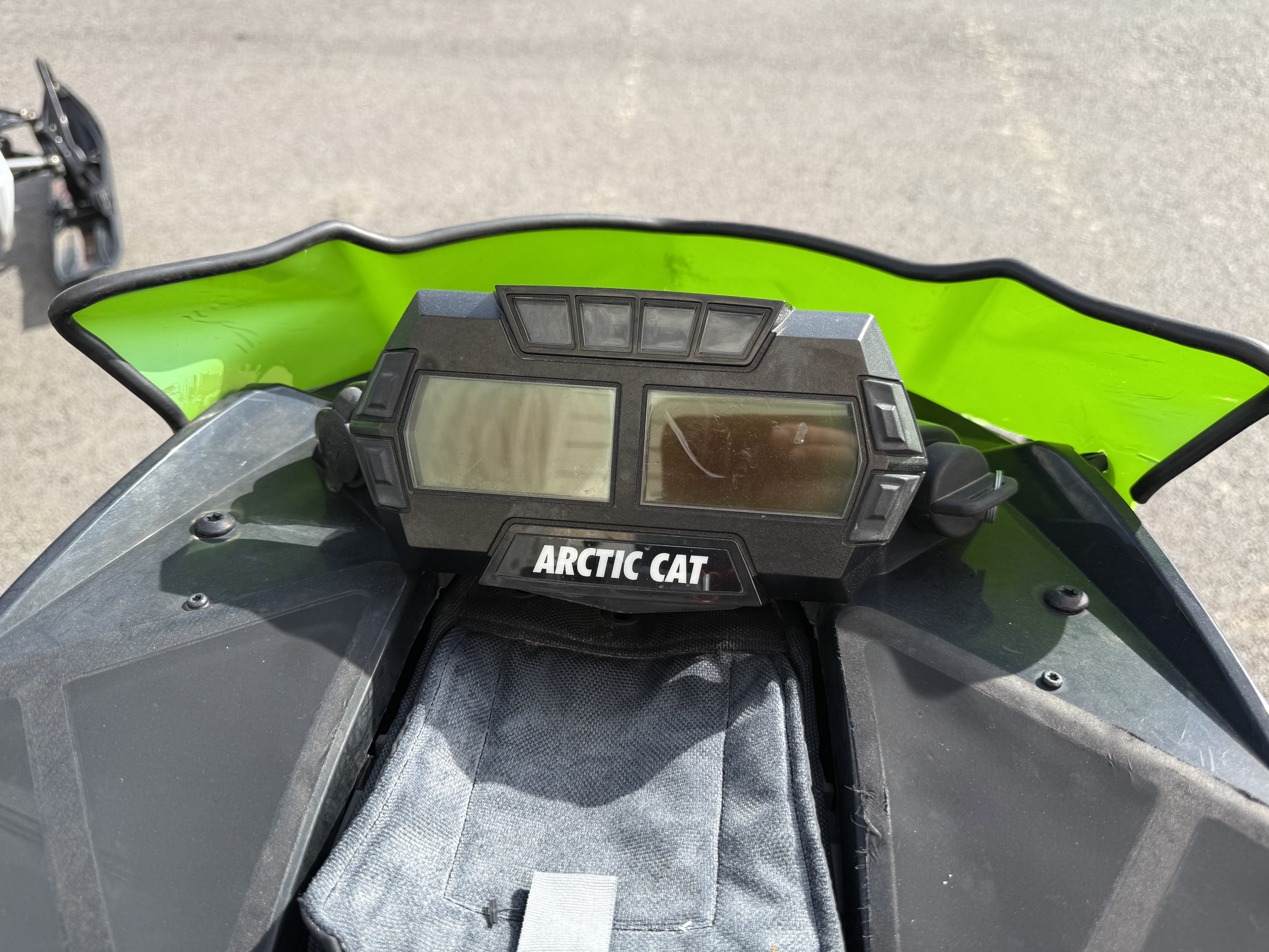 2019 ARCTIC CAT M 8000 Mountain Cat SNOWMOBILE