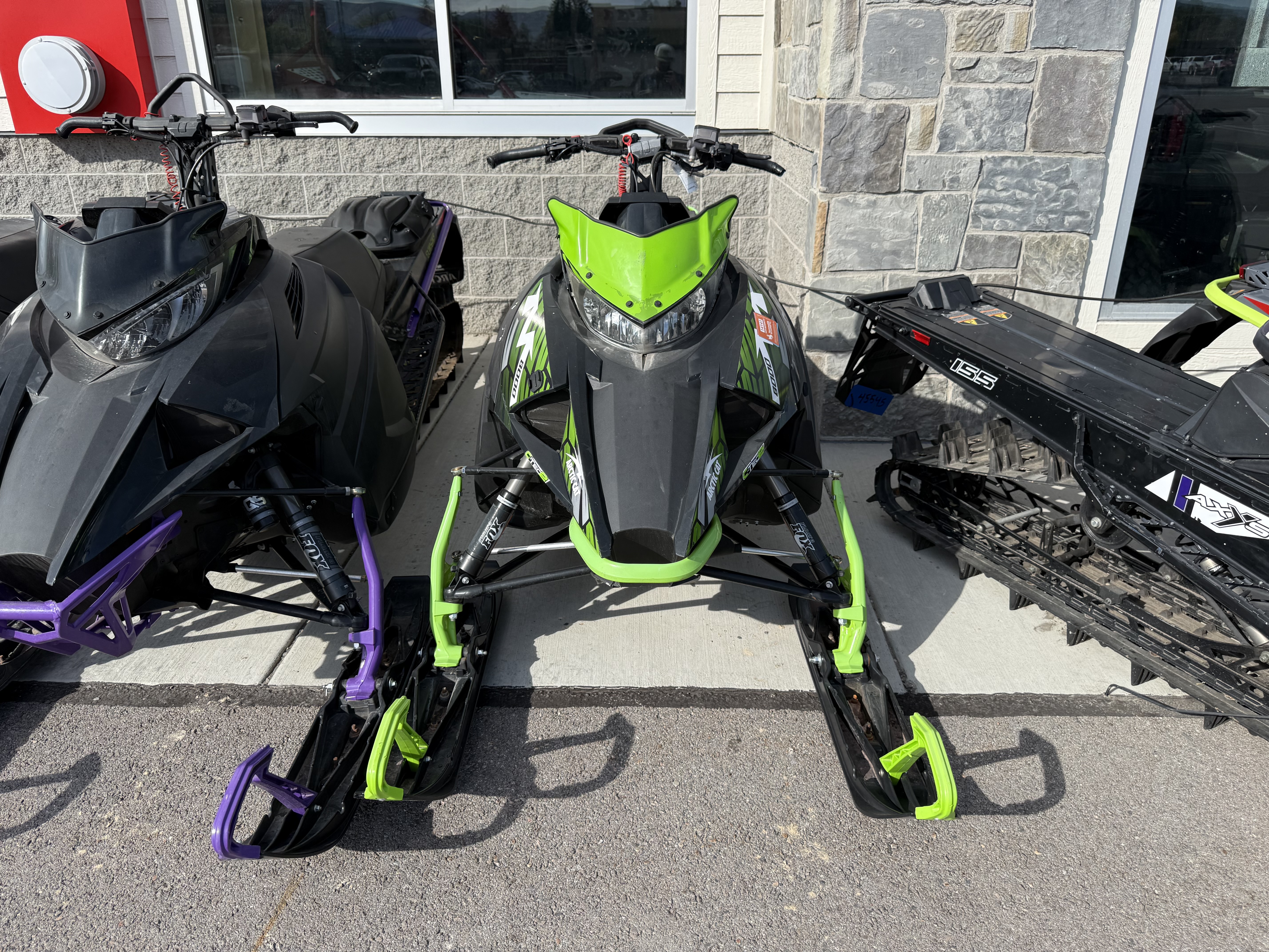 2019 ARCTIC CAT M 8000 Mountain Cat SNOWMOBILE