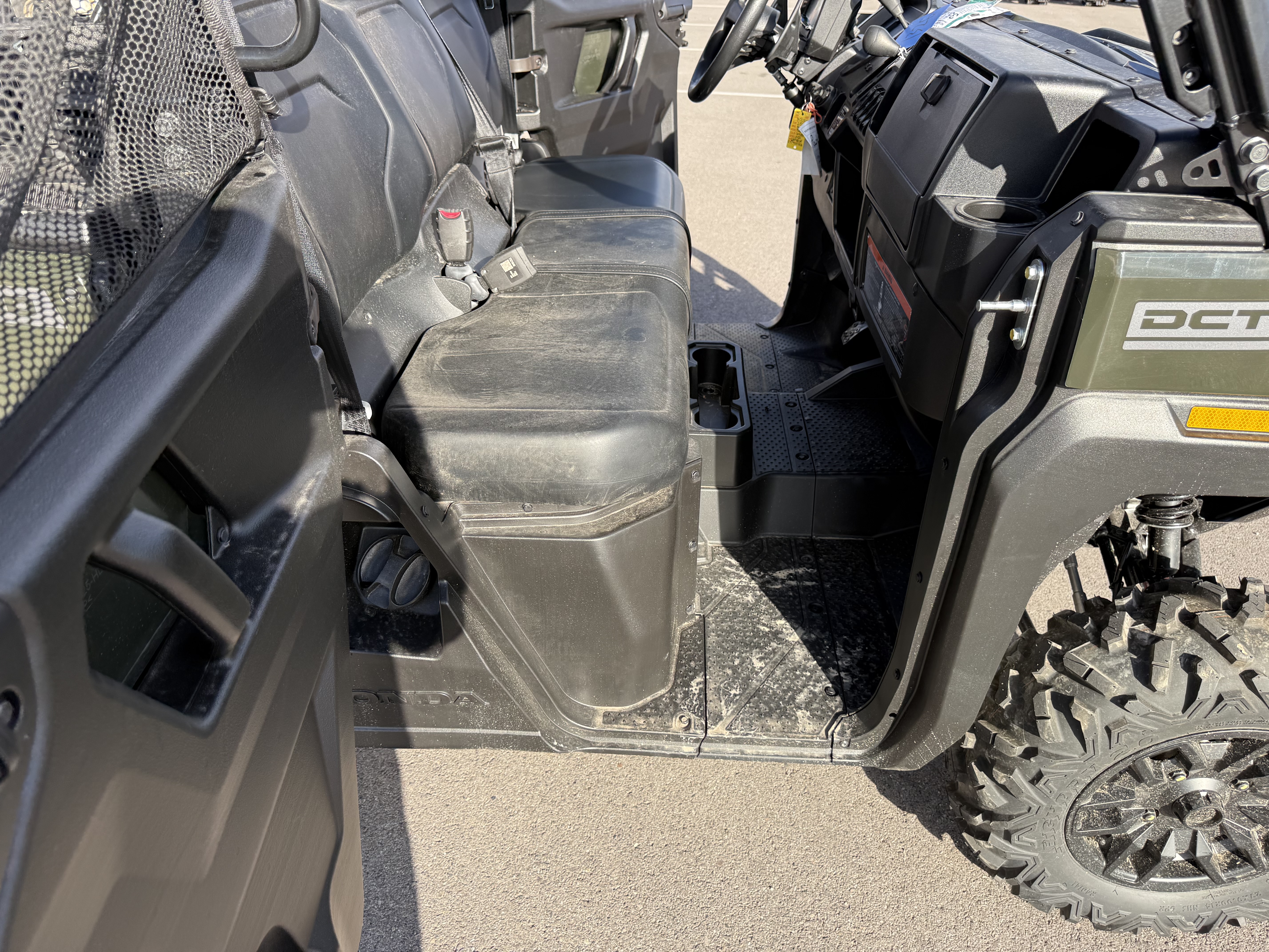 2026 HONDA PIONEER 1000-5 DELUXE UTV