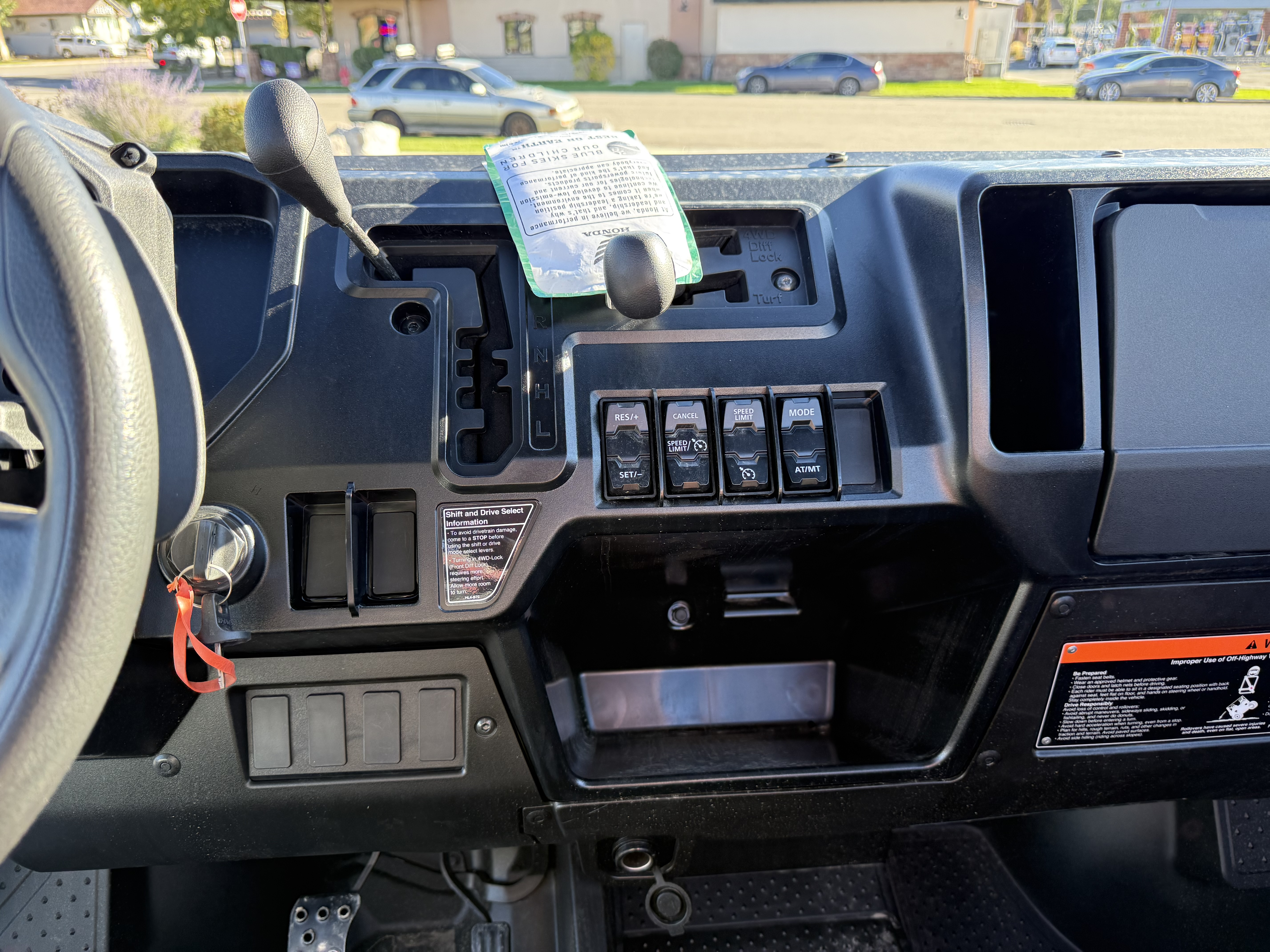 2026 HONDA PIONEER 1000 DELUXE UTV